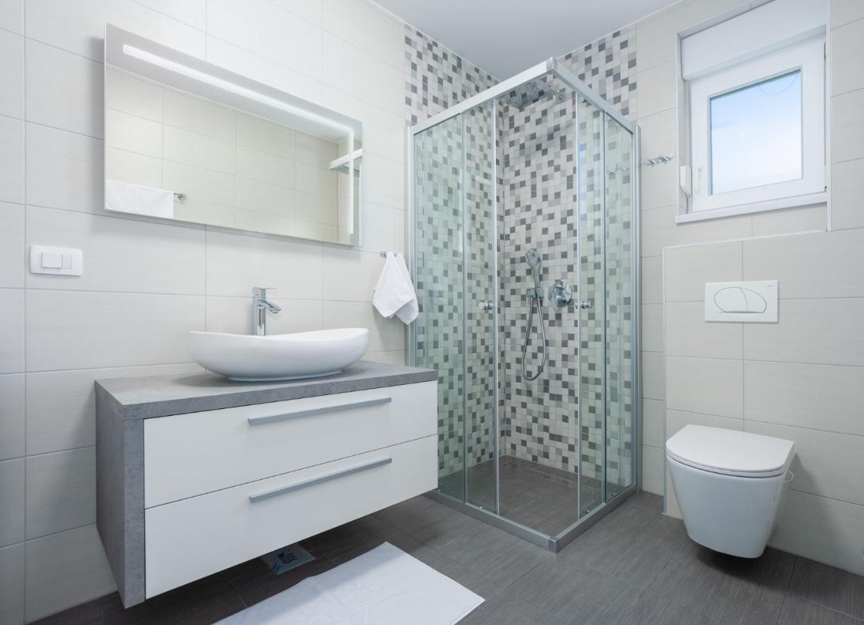 Sea Vista Apartments Kastela Dış mekan fotoğraf